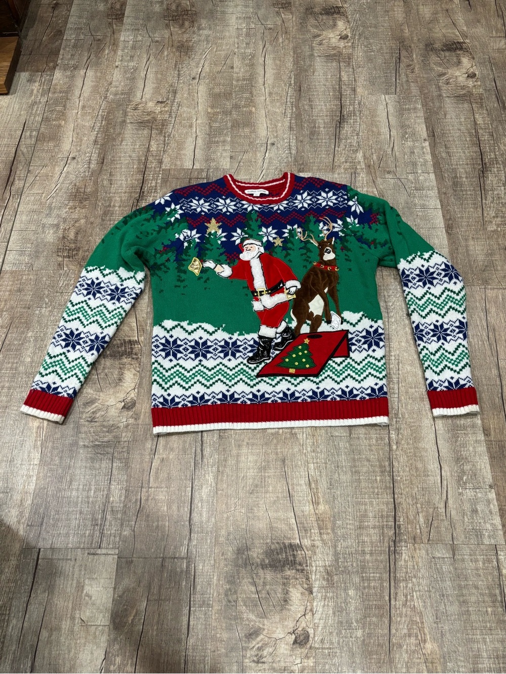 Ugly Men’s Christmas Sweater w/Santa and Reindeer playing Cornhole Size XL